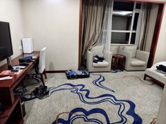 -兴芮温泉度假区