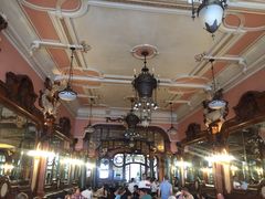 -Majestic Café
