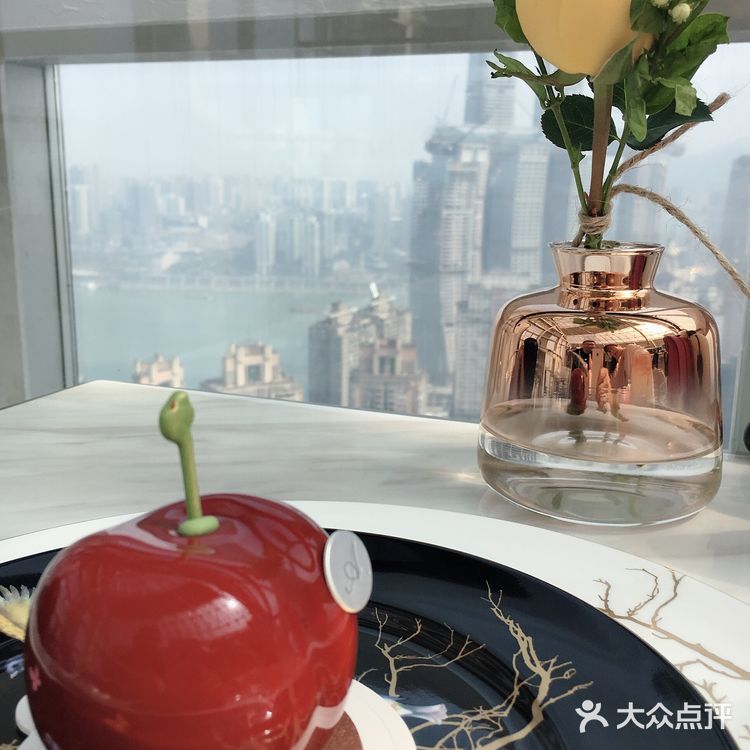 洪崖洞，千厮门大桥。心情赞到家