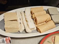 -尚尚仙·酸汤猪手·猪肚鸡火锅(华联万柳购物中心店)