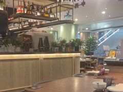 -港丽餐厅(正大店)