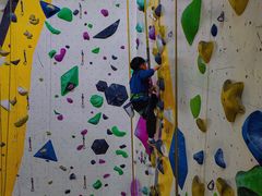 -问山MountQuest攀岩馆