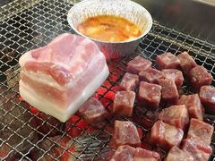 -肉甲韩国木炭烤肉(新壹街1店)