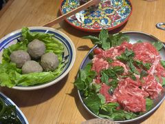 -洱火云南酸菜牛肉火锅(石景山当代商城店)