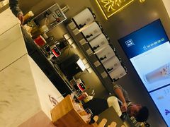 -奈雪的茶(市百一店)