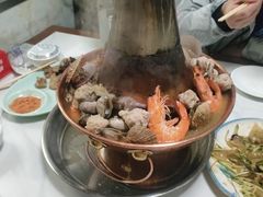 -一口猪海鲜浑锅·东北家常菜