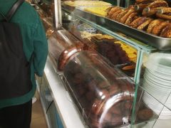 面包甜点陈列柜-老磁器口豆汁店(天坛店)