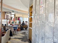 -杏荟旋转餐厅(广州爱群店)