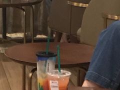 大堂-星巴克臻选(广州沙面店)