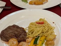 -红房子西菜馆(淮海中路店)