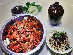 -巴厘龙虾·榜首油焖大虾(音乐学院·沿江酒馆店)