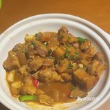 步行街里的湘菜店