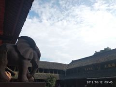 -峨眉山报国寺