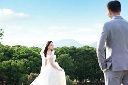 -雪中彩影婚纱摄影·微光艺术中心