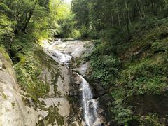 -燕子河大峡谷天坑仙境