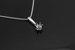 -威德钻石-克拉钻大本营(南京东路店)