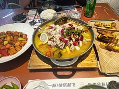 -神府路壹号·海鲜烧烤·砂锅粥·锅物(三坊七巷店)