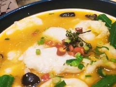 -小船渔村•大连菜•大连焖鱼(黄河路店)