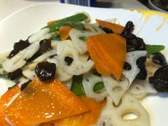 -钟掌勺忘不了地道湘菜(新天地假日广场店)