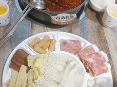 -鸡遇虾煲干锅火锅(小寨金莎店)