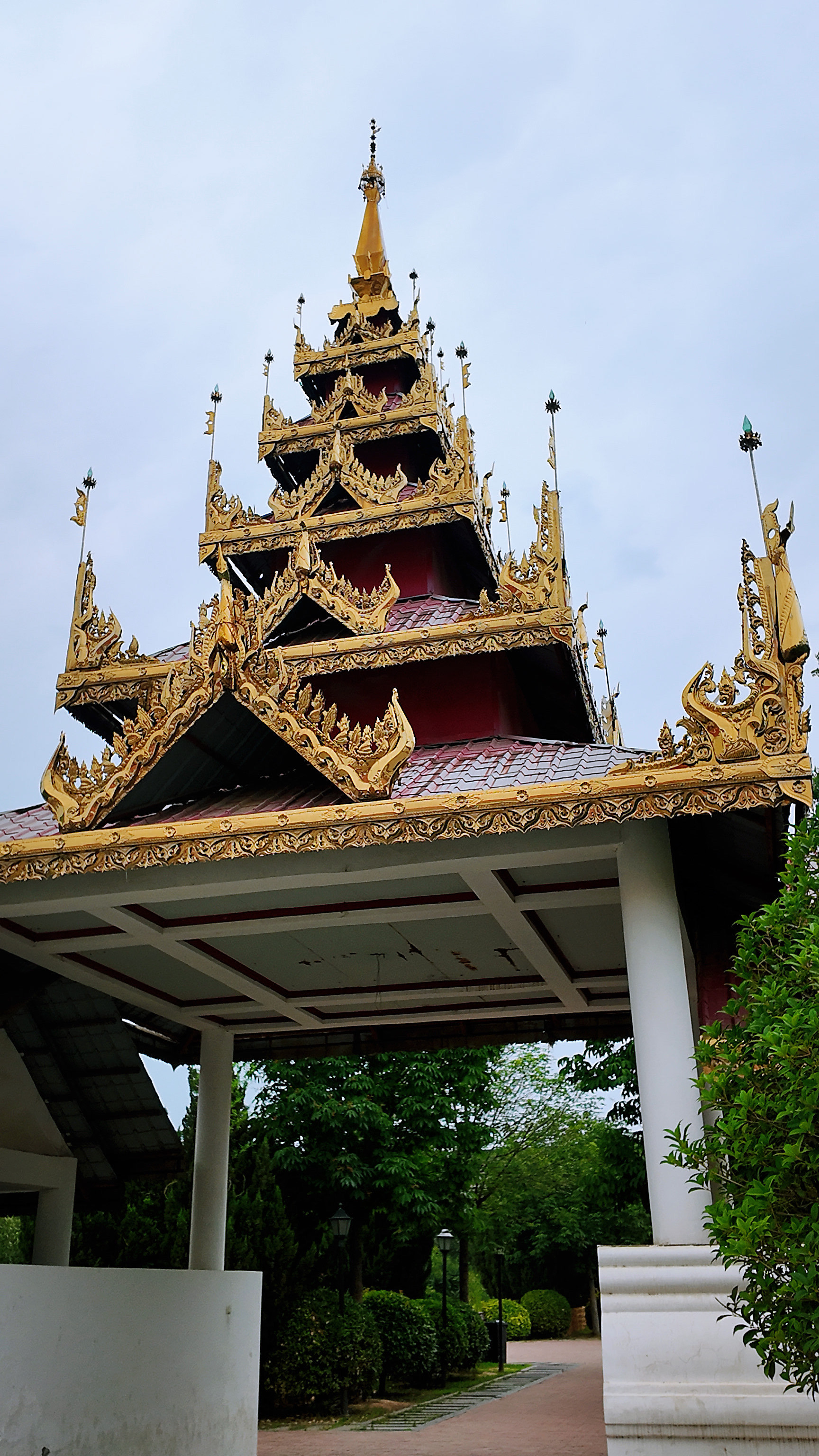 凡有所向,皆是虚妄