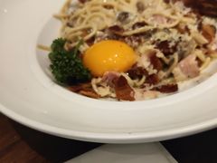 -Chom Cafe and Restaurant