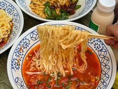 -李与白包子铺(桐梓林店)
