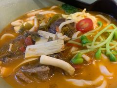 手切酸菜牛腱子面-陳八两面家(滨江天街店)