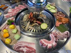 -哈哈碳都·牛肋条无限自助烤肉(台江万达店)