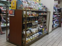 -全家便利店(洛川东路店)