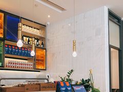 -港丽餐厅(高德置地店)