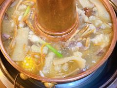 -岳记兴隆·青城腊排铜火锅(融创店)