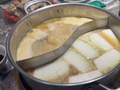 -禄婶鸡煲·打边炉