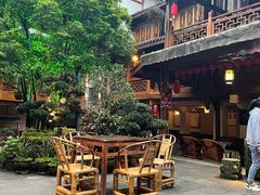 -华冠悠岚·庭院餐厅(青城后山店)