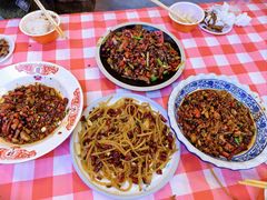 -饶品富牛魔王辣味烧菜馆(船山路总店)