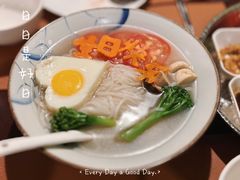 -Golden Lily河内巴黎法越料理餐厅(建国西路店)