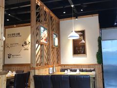 大堂-阿里巴巴海鲜烧烤家常菜(黄岛店)