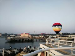 -北戴河碧螺塔海上酒吧公园