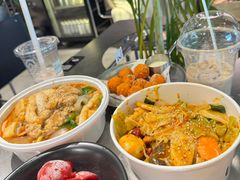 -W COLLECTIVE  DESSERT SHOP