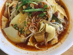 -牛八秒油泼冒菜(宽窄巷子店)