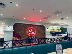 等位区-必胜客(安盛金马店)