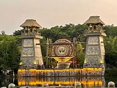 -茅山东方盐湖城景区