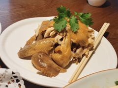 招牌手撕盐焗鸡-金苑酒家·客家菜·广东老字号(万象店)