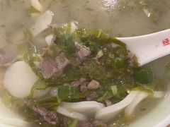 雪菜笋丝鲜牛肉年糕汤-经堂北路牛肉干面·溪口蒋永峰牛肉馆(宁波店)