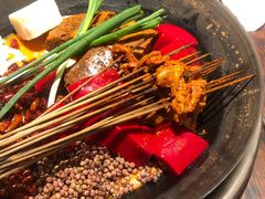 -四小区火锅·巷子里的重庆火锅(花照壁店)