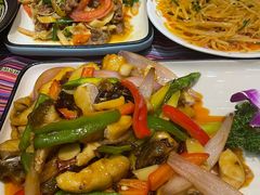 -香巴拉云南餐厅(华莱坞店)