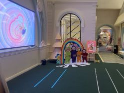 -奈尔宝·儿童乐园·亲子餐厅(华采天地店)