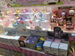 -名创优品(山东青岛东方城店)