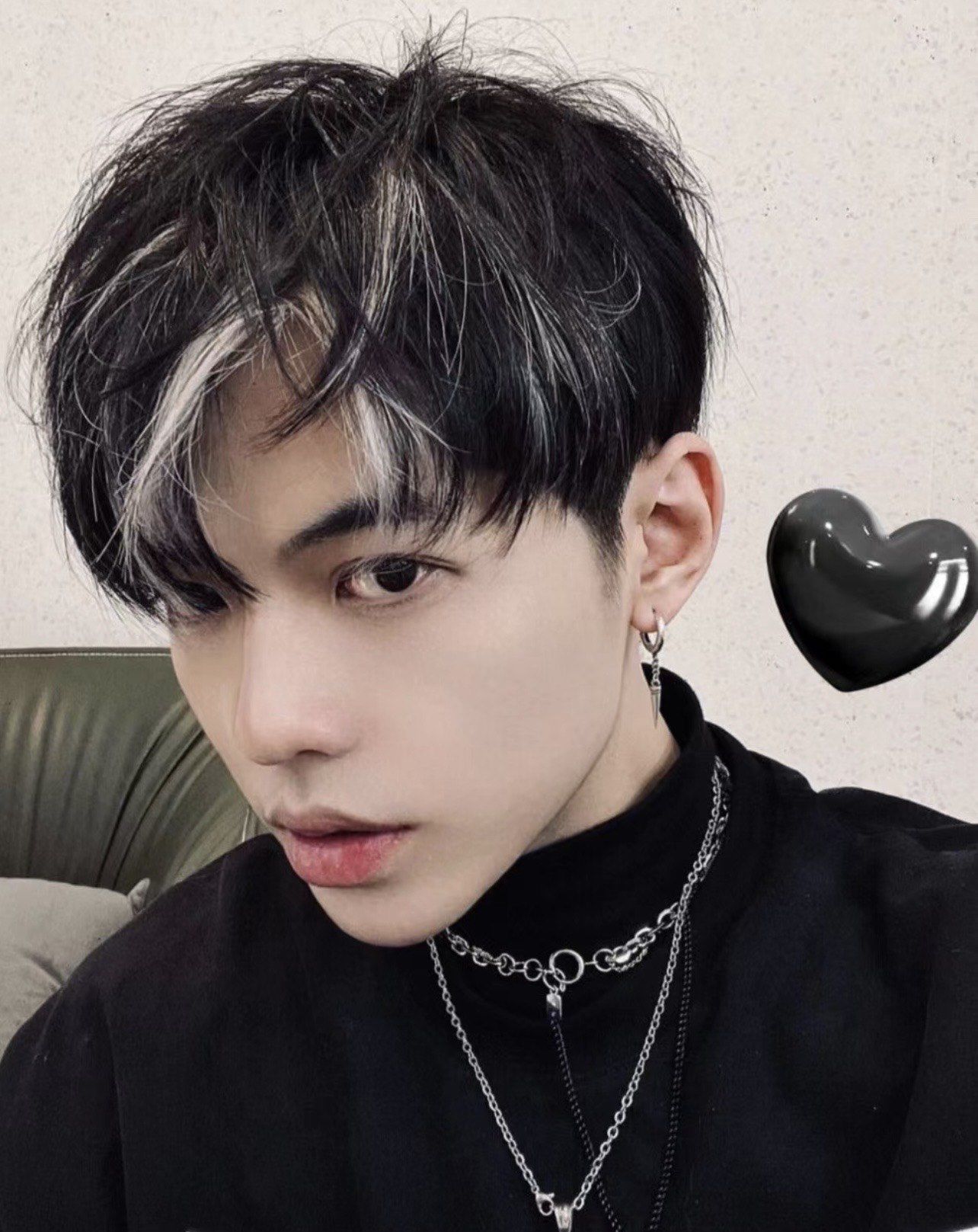 男生刘海挑染 也太帅了叭