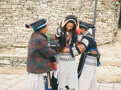 -高荡千年布依古寨旅游景区